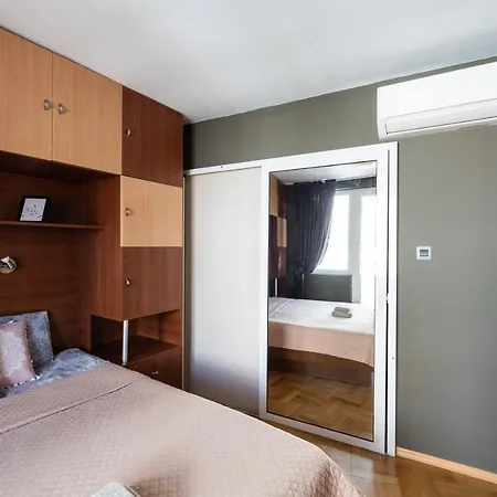 Apartment Promenade Rooftop Flat Varna