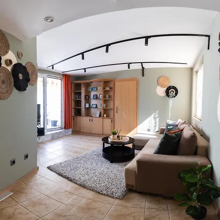 Promenade Rooftop Flat Apartment *
